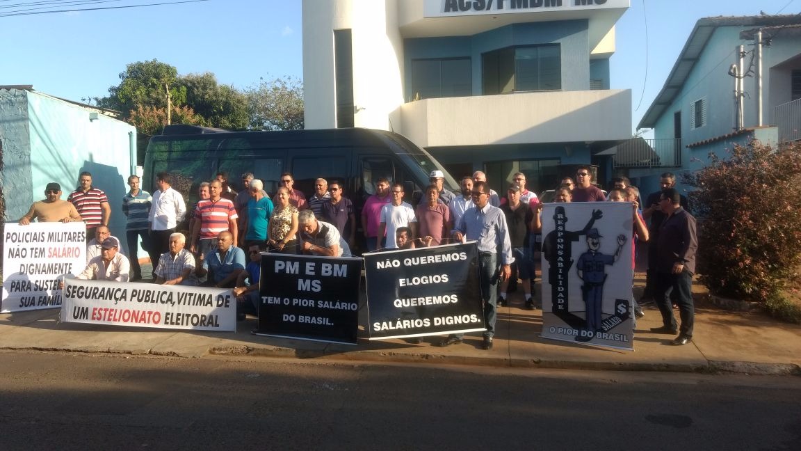 Policiais militares decidem parar por um dia após Governo encerrar negociações