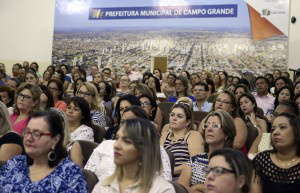 Prefeito abre seminário para nortear filosofia de trabalho na educação