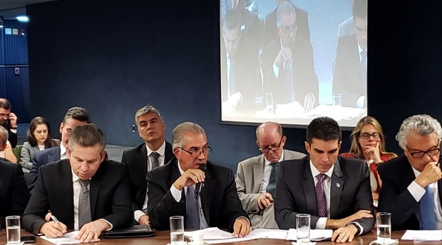 Governador participa de audiência no STF que pode garantir R$ 62 bilhões aos estados que tem perdas com a Lei kandir Governador participa de audiência no STF que pode garantir R$ 62 bilhões aos estados que tem perdas com a Lei kandir
