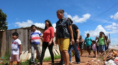 Rose busca parceria com a Prefeitura para construir casas e tirar indígenas de área irregular