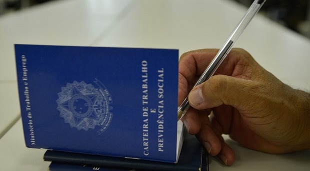 Funtrab está com 216 vagas de trabalho nesta segunda-feira