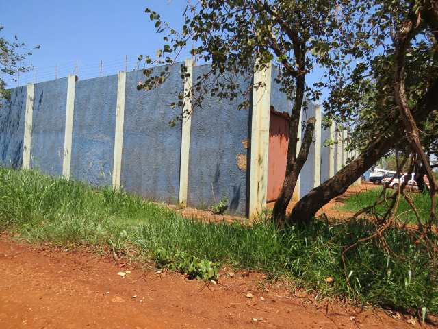 Menores depredaram cama e usaram barra de ferro para 