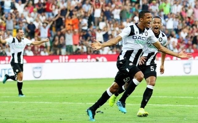 Brasileiros se destacam do domingo de futebol na Europa Gabriele Menis/EFE