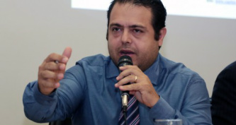 Em Audiência Pública, Sesau destaca falta de médicos após perda de 300 profissionais