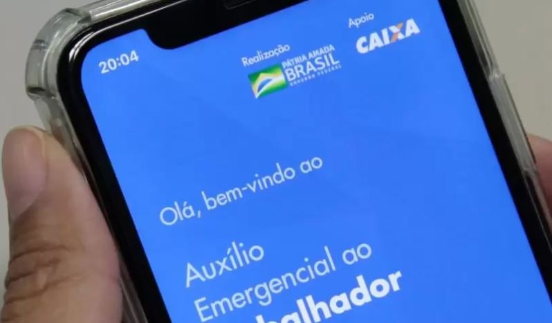 Nascidos em março e abril podem sacar auxílio de R$ 600 nesta terça Agência Brasil