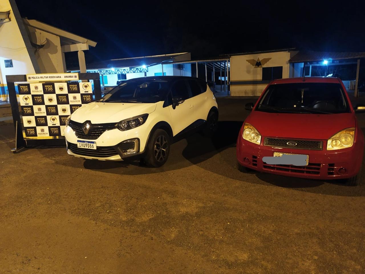 Veículo furtado no RS é recuperado a caminho da fronteira do MS Veículo furtado no RS é recuperado a caminho da fronteira do MS