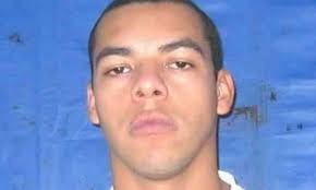 Ator do filme 'Cidade de Deus' suspeito de matar sargento da PM se entrega no Rio Ivan da Silva Martins foi preso nesta segunda-feira