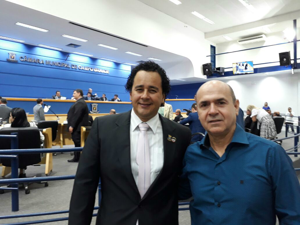 Delegado Itamar Chamorro recebe Moção de Congratulação após 27 anos na Polícia Civil Delegado Itamar Chamorro recebe Moção de Congratulação após 27 anos na Polícia Civil