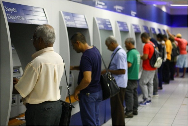 Novas regras para saque acima de R$ 50 mil entram em vigor nesta quarta Novas regras para saque acima de R$ 50 mil entram em vigor nesta quarta