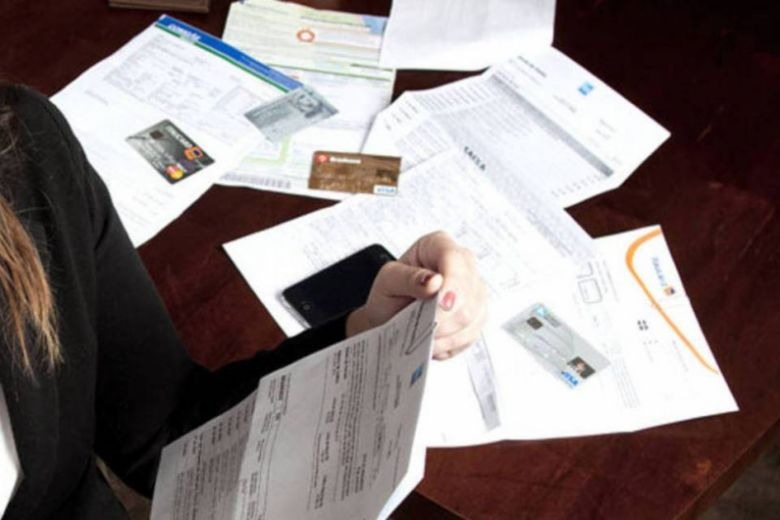 Projeto proíbe multa em fatura que vencer em fim de semana ou feriado Projeto proíbe multa em fatura que vencer em fim de semana ou feriado