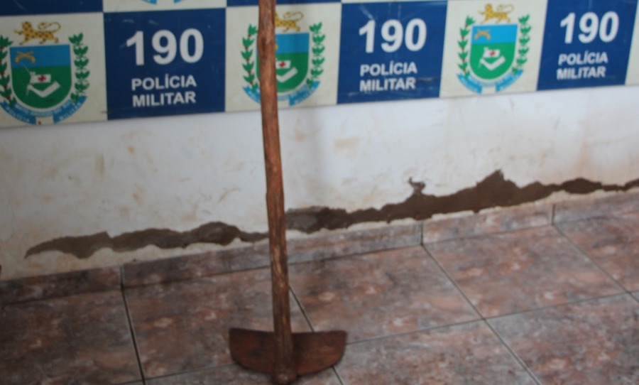 Colete protegeu o policial de se ferir com agressão de jovem - Foto: Luciene Carvalho/Nova News