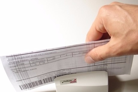 Golpe do boleto falso causa prejuízo e dor de cabeça Bancos vão ampliar a segurança contra golpes
Folha Vitória - Economia