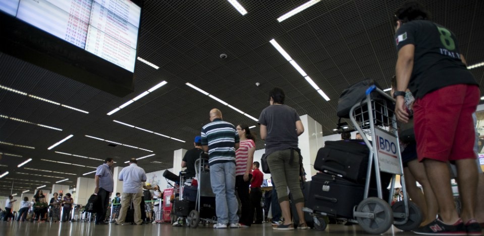 País amplia por 30 dias proibição de entrada de estrangeiros