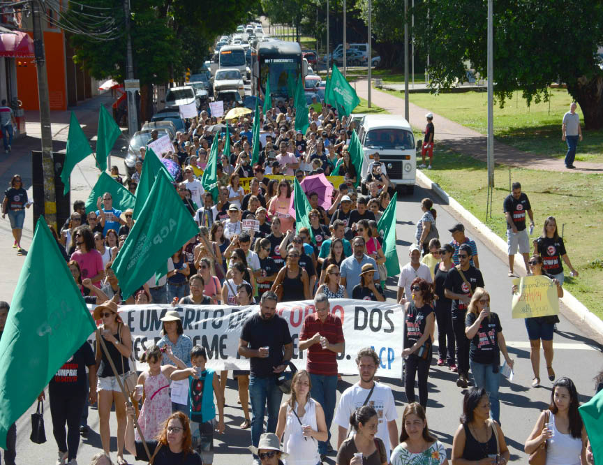 Servidores municipais ficarão sem reajuste salarial neste ano