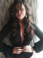 Luiza Brunet mostra "farol aceso" em rede social e ganha elogios Reprodução/Instagram
Luiza Brunet: tudo em cima aos 53 anos