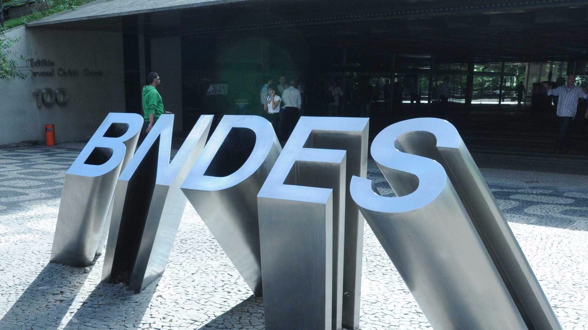 Privatização do saneamento já atraiu 15 Estados