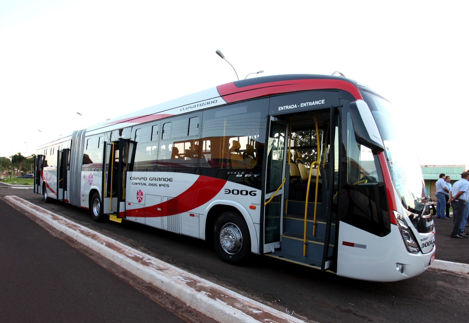 Prefeito afirma que Consórcio Guaicurus deve trocar 48 ônibus Divulgação