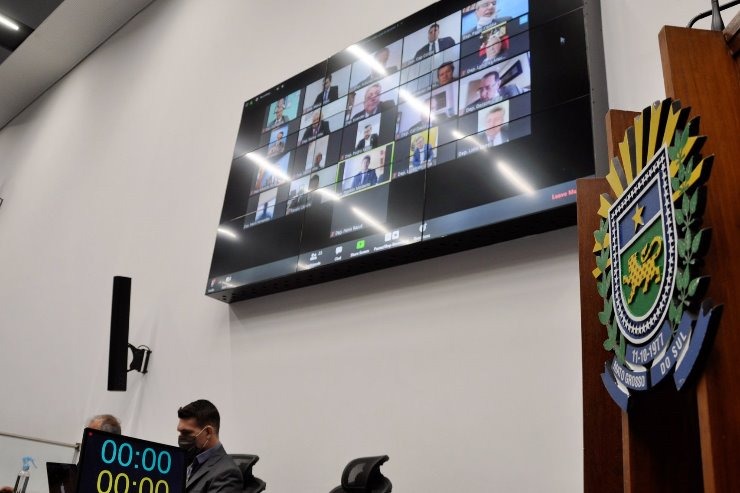 Na sessão desta quarta-feira, que continua sendo realizada remotamente, devem ser votados seis projetos. Luciana Nassar