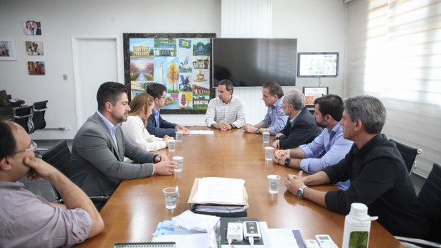 Prefeitura e Cassems celebram convênio para realização de transplantes cardíacos pelo SUS Prefeitura e Cassems celebram convênio para realização de transplantes cardíacos pelo SUS