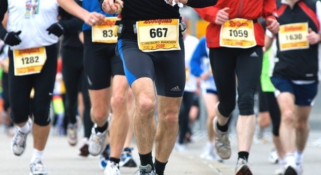 Correr maratona rejuvenesce artérias em 4 anos, diz estudo