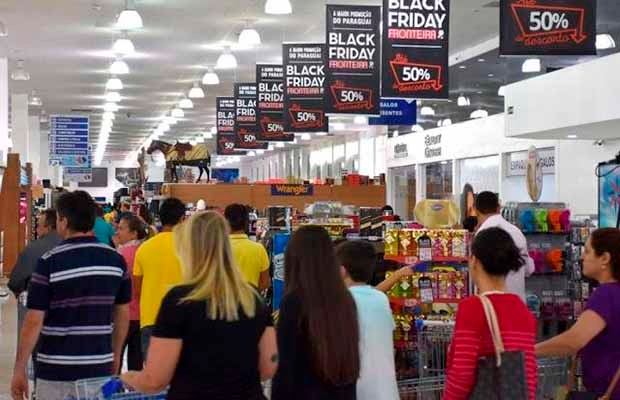 8ª black friday fronteira 2019 deverá movimentar mais de 60 milhões de dólares Evento anterior foi sucesso de público e vendas nas cidades participantes. Divulgação