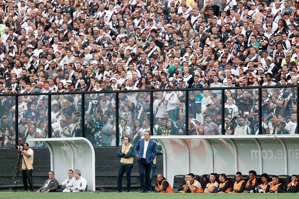 Vasco não será punido por cantos homofóbicos Twitter/Reprodução