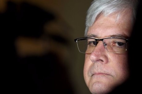 Janot pede ao STF anulação de pontos da reforma trabalhista Ação de Janot ainda não tem relator escolhido
BBC BRASIL