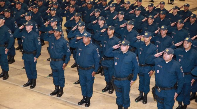 Militares estaduais decidem em assembleia nesta terça sobre aquartelamento Militares estaduais decidem em assembleia nesta terça sobre aquartelamento