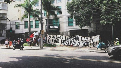 Prédio da Globo é ocupado no Rio de Janeiro © Reprodução Facebook