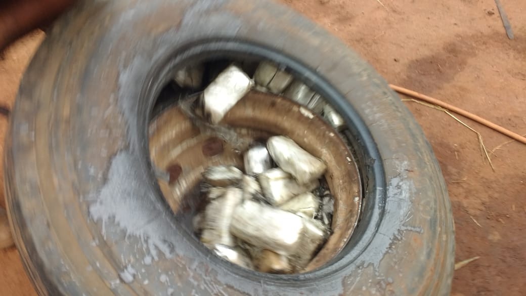 DOF apreende mais de meia tonelada de maconha em caminhão DOF apreende mais de meia tonelada de maconha em caminhão