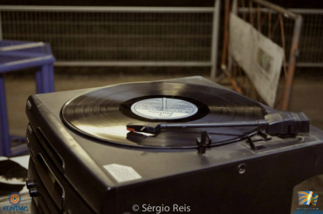 Cresce a venda de aparelhos de som de vinil