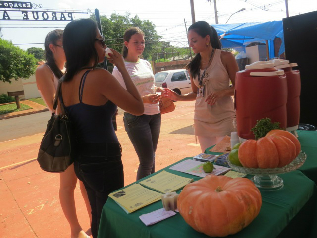 Tarde foi de dicas, receitas saudáveis e degustação de sucos naturais. (Foto: Gizele Almeida
