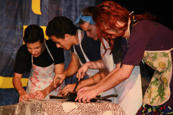 Lado criança dos adultos é abordado neste sábado no Show de Humor “Arte de Quinta” Lado criança dos adultos é abordado neste sábado no Show de Humor “Arte de Quinta”
