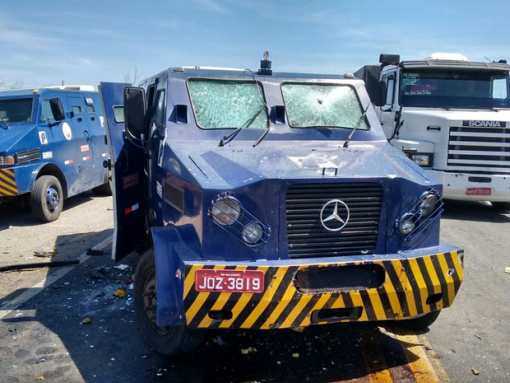 Assaltante de carro-forte e banco é morto em confronto com a PM em PE Soldado da Polícia Militar da Bahia foi morto durante assalto a carro-forte em Cabrobó (Foto: Divulgação / Polícia Militar)