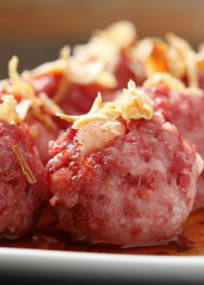 Saiba fazer almôndegas de linguiça no vapor Saiba fazer almôndegas de linguiça no vapor