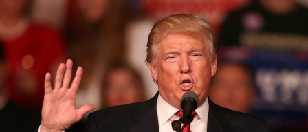 Trump busca aumento "histórico" de 9% para orçamento com defesa Trump busca aumento "histórico" de 9% para orçamento com defesa