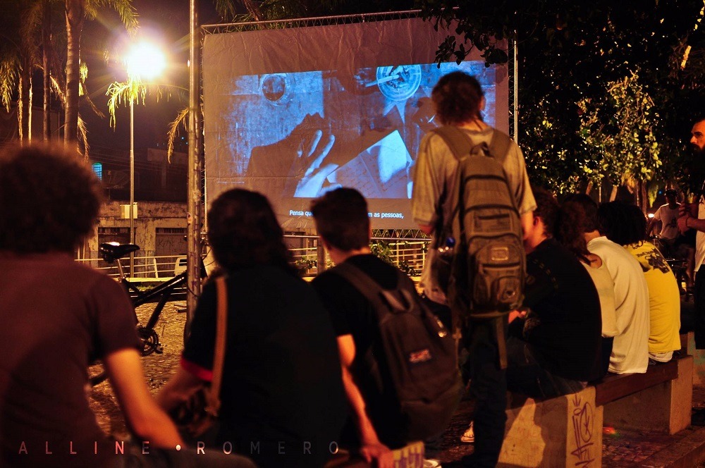 Projeto Transcine realiza exibição de filmes regionais no bairro Amambaí Divulgação