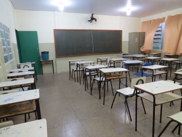 Justiça determina que multa de R$ 50 mil seja paga por dia de greve na Reme Justiça determina que multa de R$ 50 mil seja paga por dia de greve na Reme