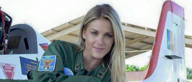 Ana Hickmann é confundida com piloto russa que combate o EI Reprodução