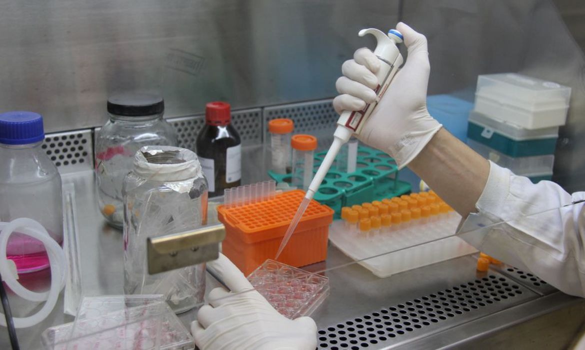 Fiocruz divulga possível eficácia de medicamento contra covid-19 Fiocruz/Arquivo