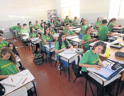 Novas regras do Ensino Médio serão aplicadas só em 2020 Em 2018, alunos continuarão com a grade atual - Foto: Gerson Oliveira / Correio do Estado