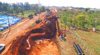 Moradores do Indubrasil comemoram obra de asfalto aguardada há mais de 20 anos Moradores do Indubrasil comemoram obra de asfalto aguardada há mais de 20 anos