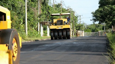 Prefeitura implanta drenagem e faz recapeamento em vias de acesso ao Parque dos Poderes