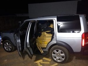 PM prende homem com mais de uma tonelada de maconha e haxixe PM prende homem com mais de uma tonelada de maconha e haxixe