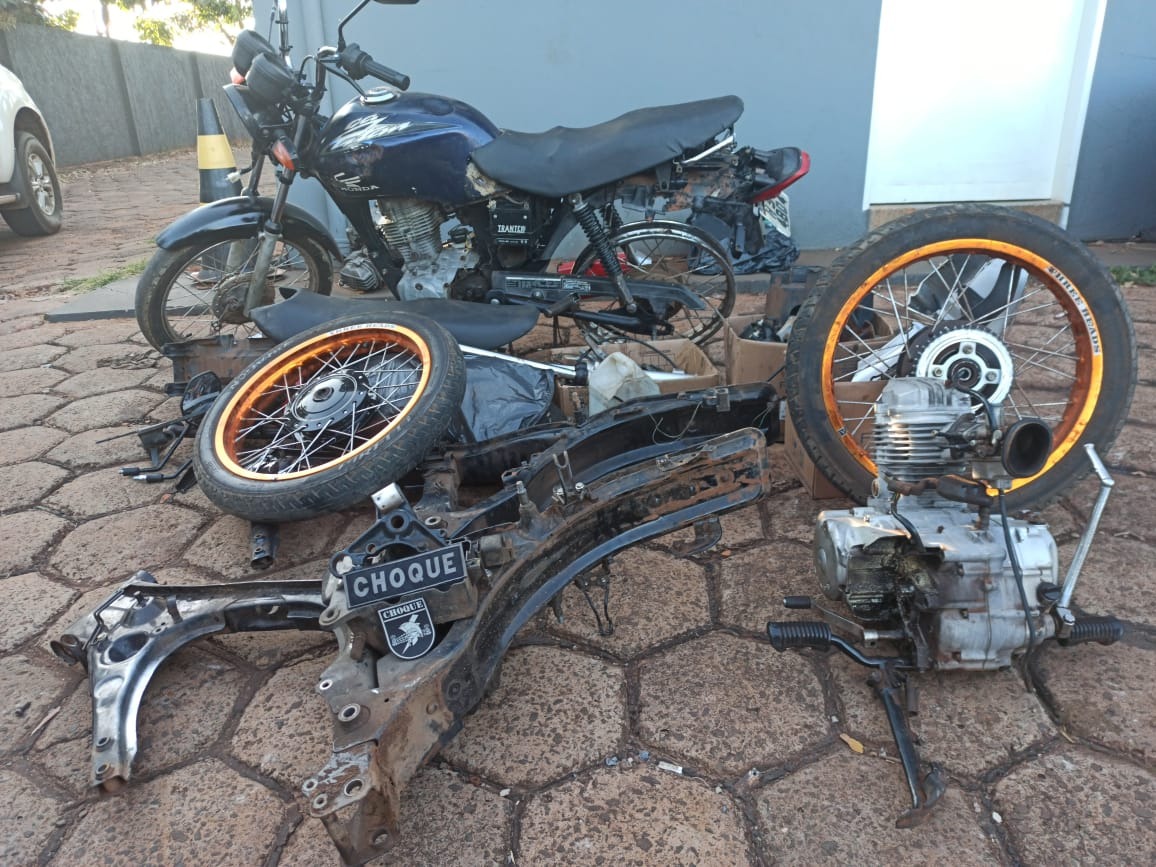 Cinco são presos pelo Choque por furto e receptação de motos Cinco são presos pelo Choque por furto e receptação de motos