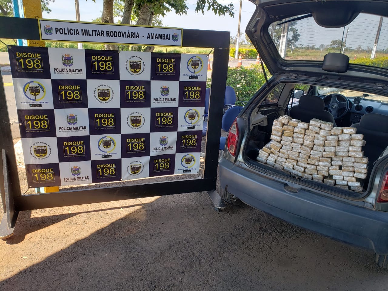 Traficante é preso no MS levando droga para Florianópolis (SC) Traficante é preso no MS levando droga para Florianópolis (SC)