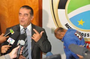 Delegado Weber, da 2ª DP, disse que Jacob já havia sido preso por outro homicídio. (Foto: Marcelo Calazans)