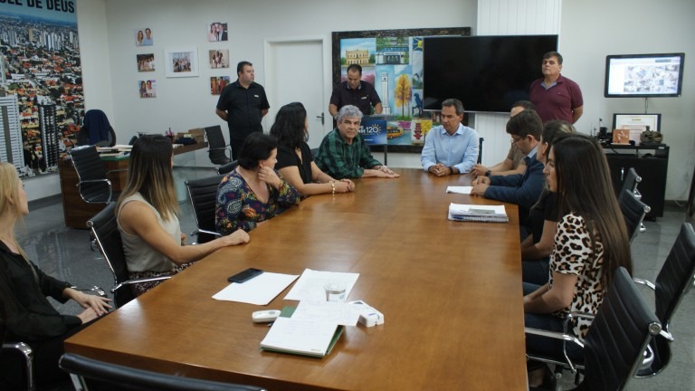 Prefeitura pretende expandir serviço e levar castração de cães e gatos a bairros mais carentes Prefeitura pretende expandir serviço e levar castração de cães e gatos a bairros mais carentes