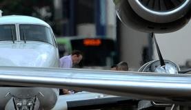 O deputado Paulo Maluf desembarca do avião da Polícia Federal, em Brasília, após ser preso em SPValter Campanato/Agência Brasil

