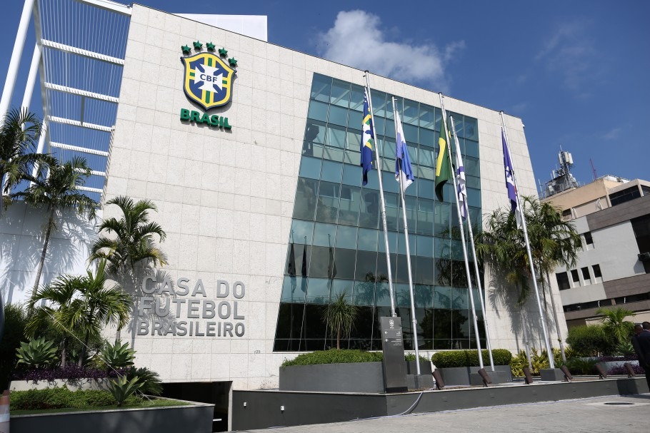 CBF anuncia medidas de apoio financeiro aos clubes e Federações CBF anuncia medidas que beneficiarão 140 clubes brasileiros. Lucas Figueiredo/CBF